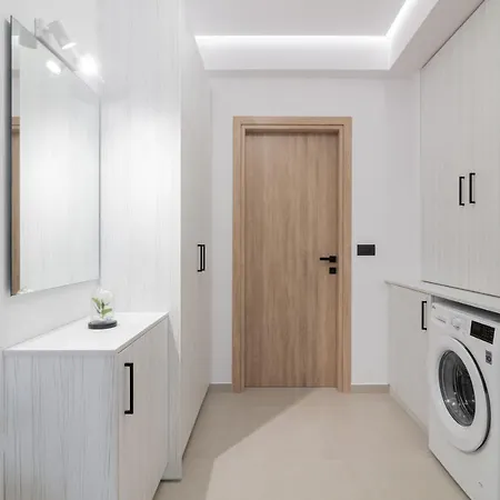 Apartment Ervin's By 